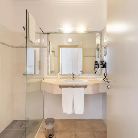 Quinta Alegre Hotel 4*