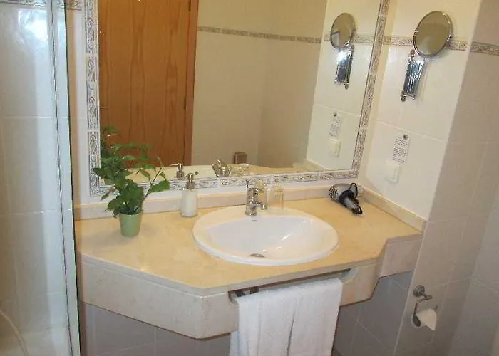 Quinta Alegre Hotel 4*