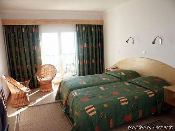 Quinta Alegre Otel 4*